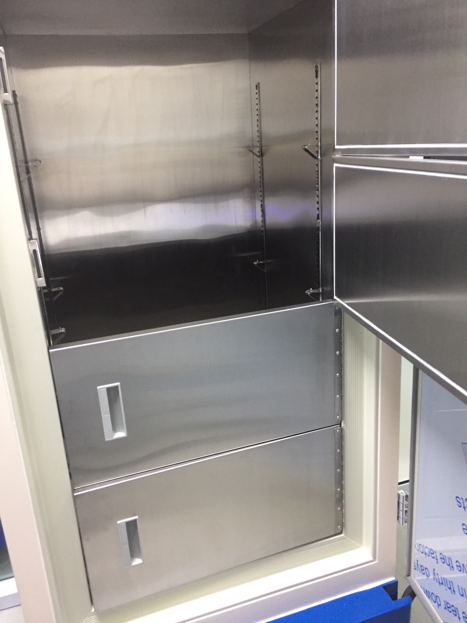 Vinalab cung cấp tủ lạnh âm sâu, tủ bảo quản vac xin, sinh phẩm cho bệnh Viện.